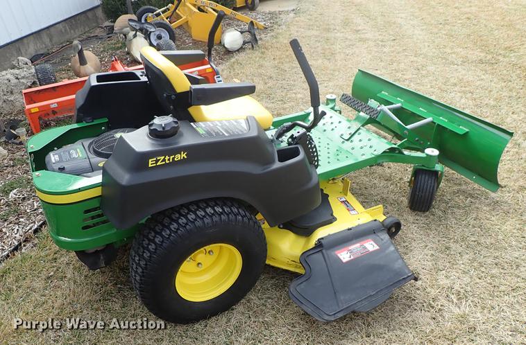 image for item FL9584 John Deere Z425 ZTR lawn mower