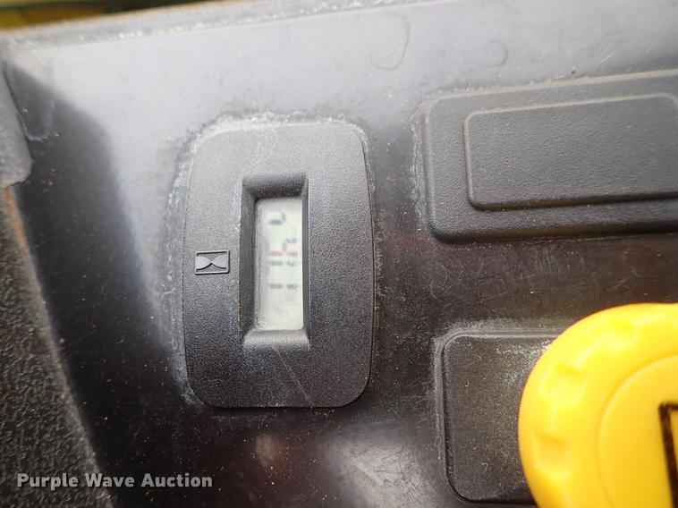 image for item FL9584 John Deere Z425 ZTR lawn mower