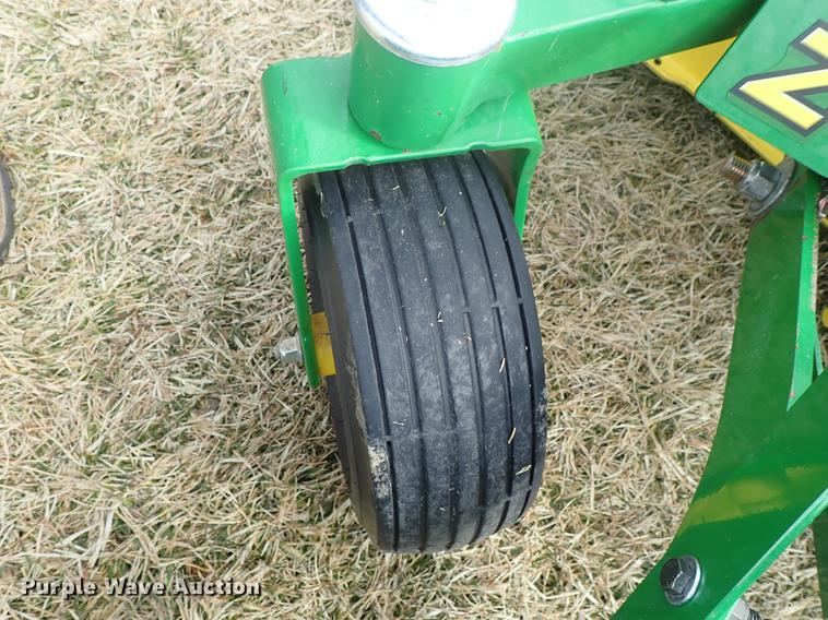 image for item FL9584 John Deere Z425 ZTR lawn mower
