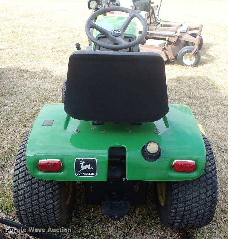 image for item FL9585 John Deere 314 lawn mower