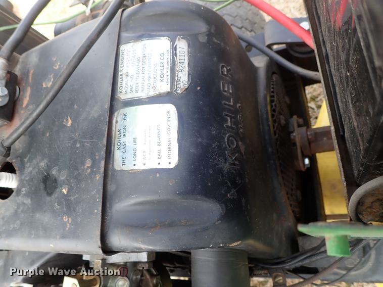 image for item FL9585 John Deere 314 lawn mower