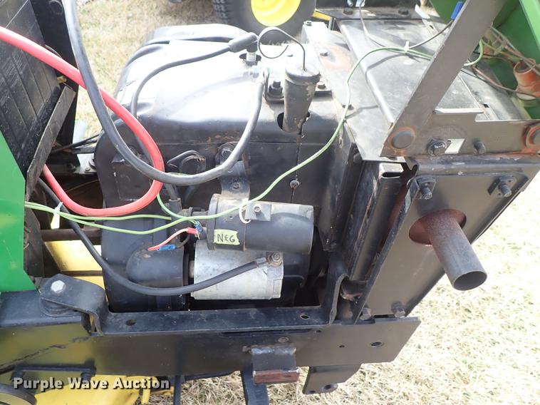 image for item FL9585 John Deere 314 lawn mower