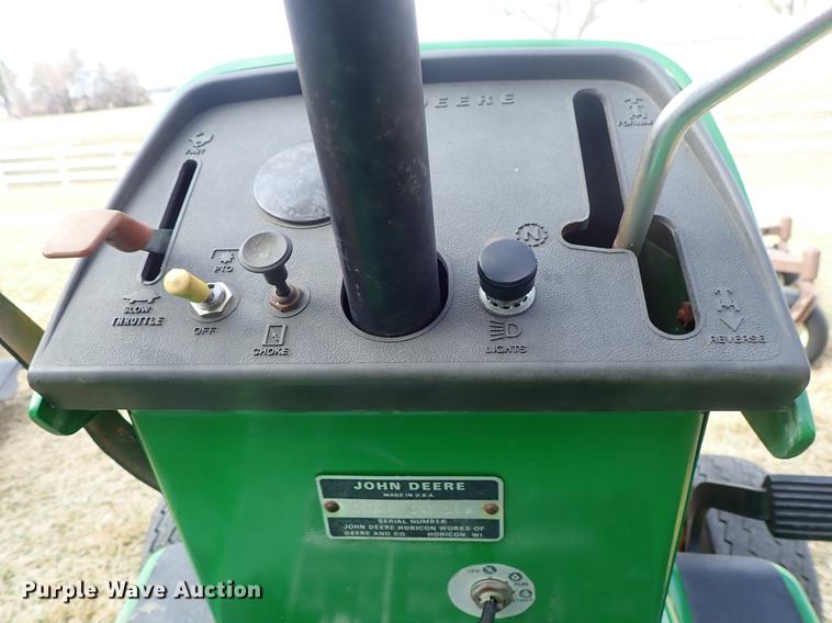 image for item FL9585 John Deere 314 lawn mower