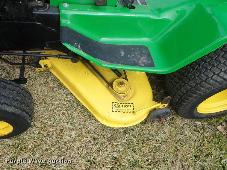 image for item FL9585 John Deere 314 lawn mower