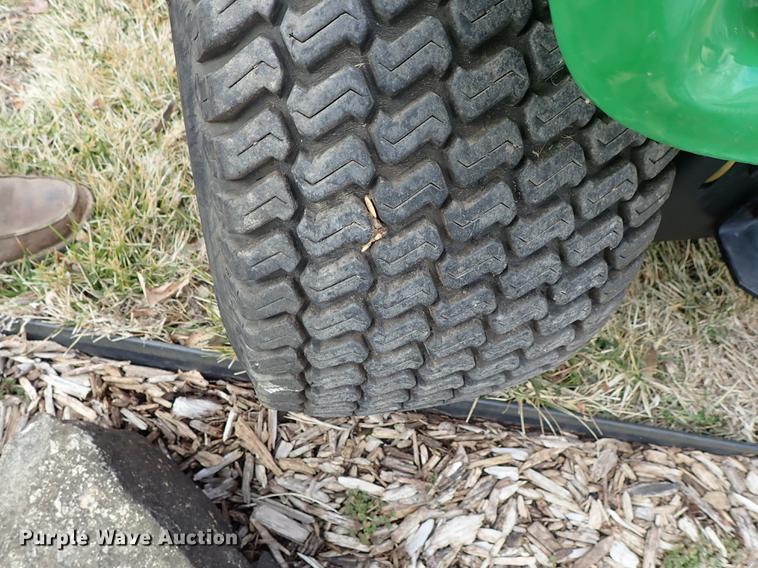 image for item FL9585 John Deere 314 lawn mower