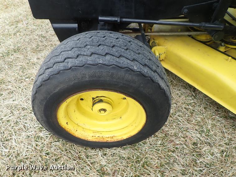 image for item FL9585 John Deere 314 lawn mower