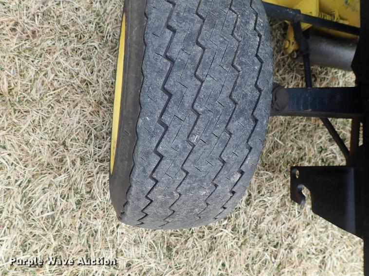 image for item FL9585 John Deere 314 lawn mower