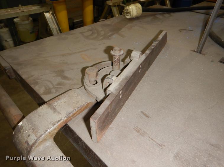 image for item FM9932 Do All V-36 bandsaw