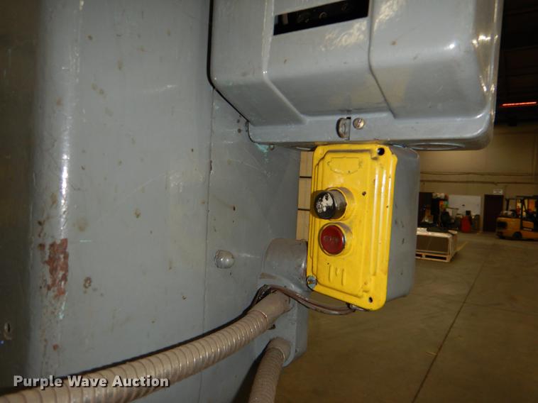 image for item FM9932 Do All V-36 bandsaw