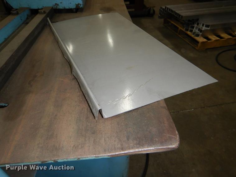image for item FM9936 Lock Former sheet metal machine