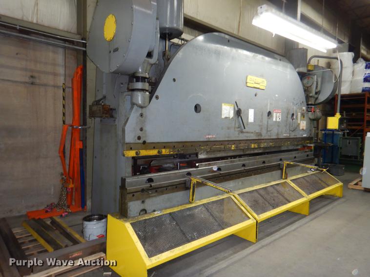 image for item FM9937 Cincinnati 9 press brake
