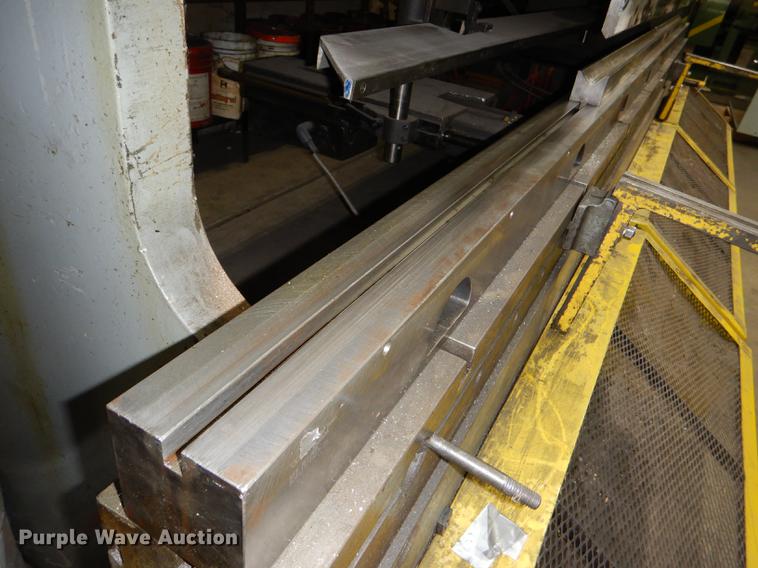 image for item FM9937 Cincinnati 9 press brake