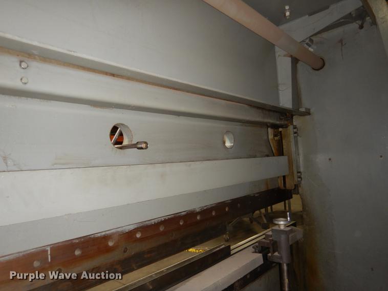 image for item FM9937 Cincinnati 9 press brake