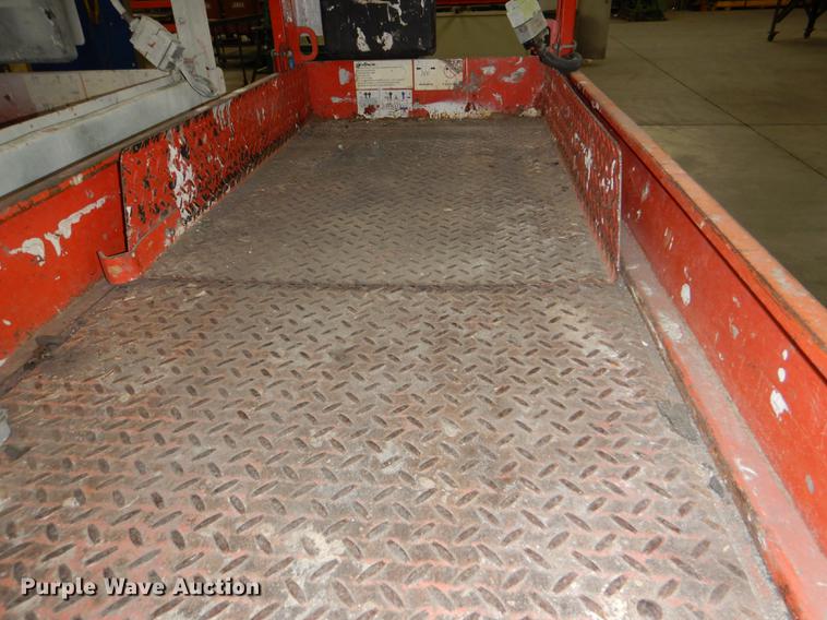 image for item FM9938 Skyjack SJIII 3219 scissor lift