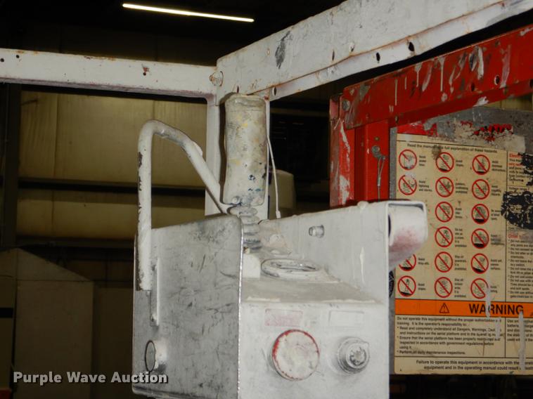 image for item FM9939 Skyjack SJIII 3219 scissor lift