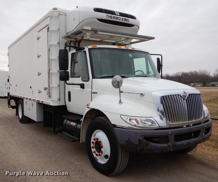 image for item FQ9628 2008 International 4300 refrigerated truck