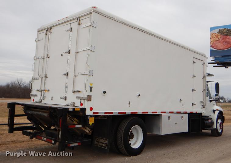 image for item FQ9628 2008 International 4300 refrigerated truck