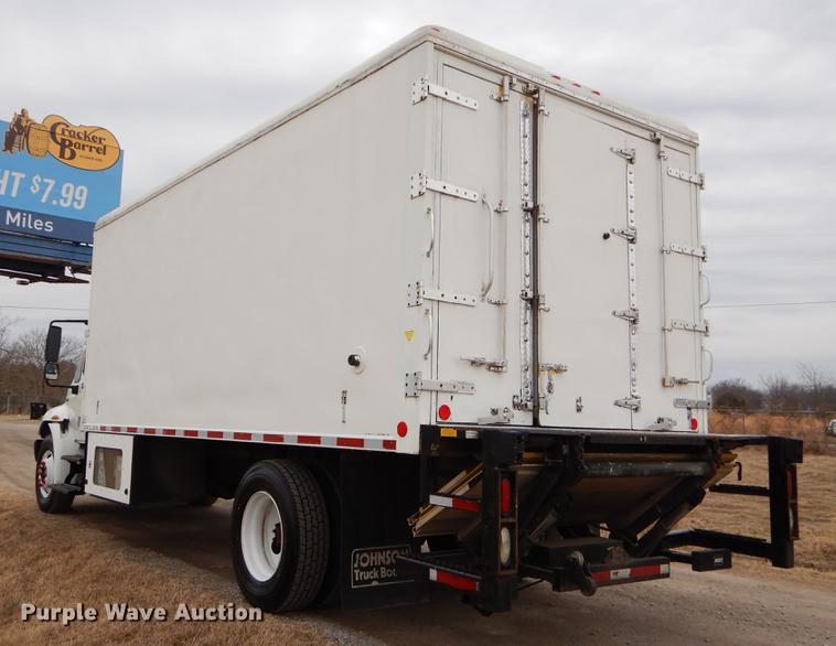 image for item FQ9628 2008 International 4300 refrigerated truck