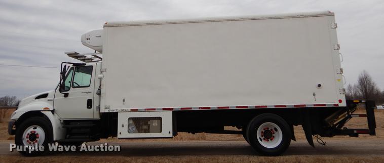 image for item FQ9628 2008 International 4300 refrigerated truck