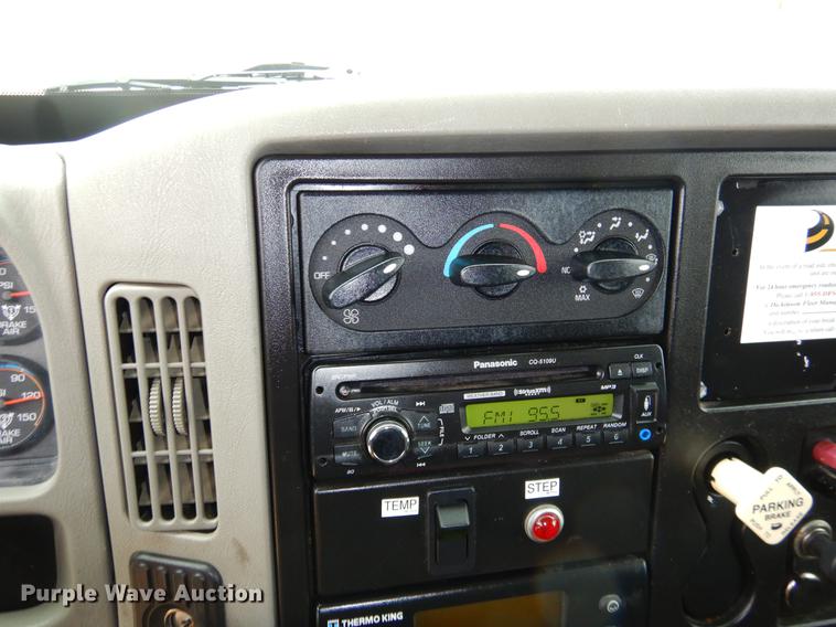 image for item FQ9628 2008 International 4300 refrigerated truck