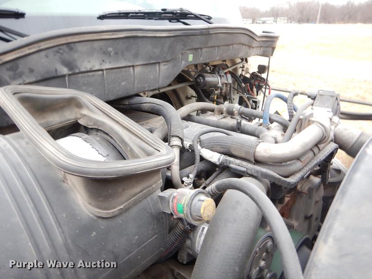 image for item FQ9628 2008 International 4300 refrigerated truck