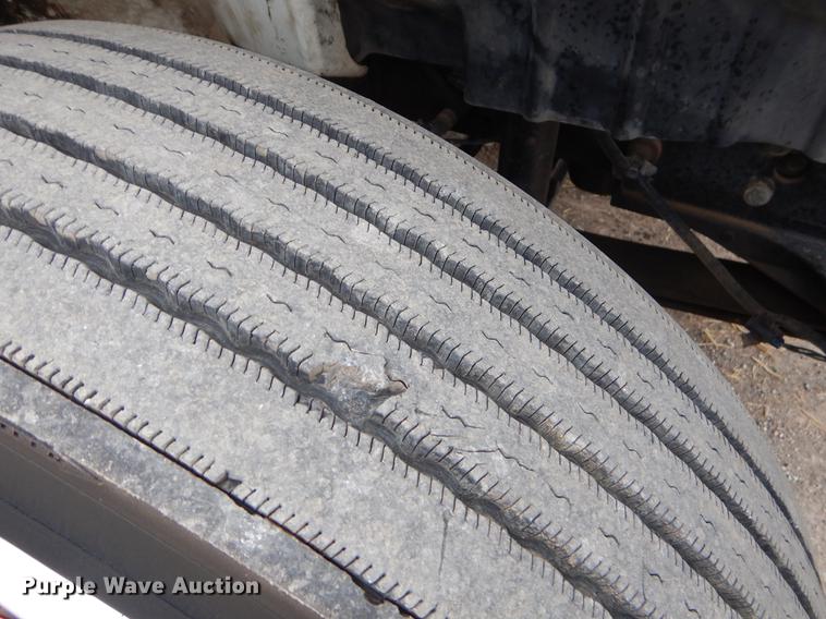 image for item FQ9628 2008 International 4300 refrigerated truck