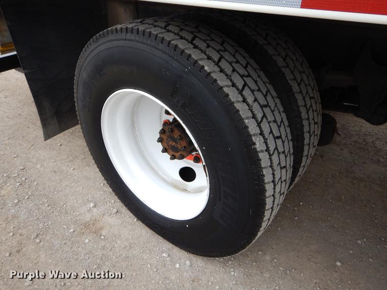 image for item FQ9628 2008 International 4300 refrigerated truck