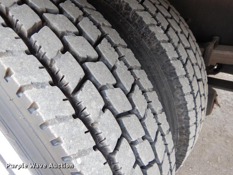 image for item FQ9628 2008 International 4300 refrigerated truck