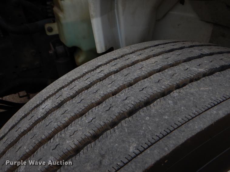 image for item FQ9628 2008 International 4300 refrigerated truck