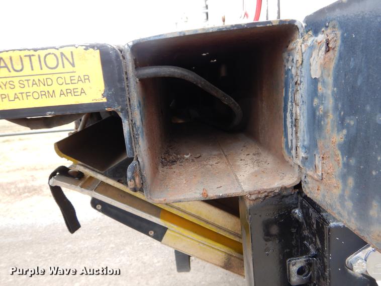 image for item FQ9628 2008 International 4300 refrigerated truck