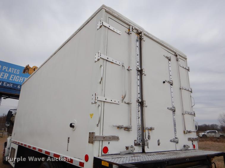 image for item FQ9628 2008 International 4300 refrigerated truck