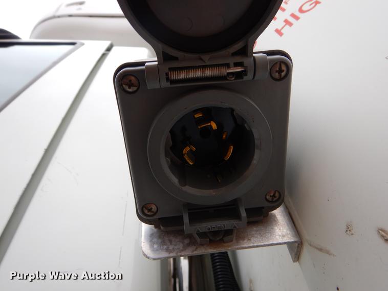 image for item FQ9628 2008 International 4300 refrigerated truck