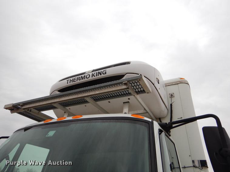 image for item FQ9628 2008 International 4300 refrigerated truck