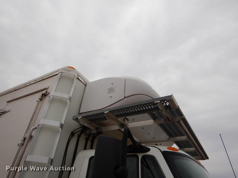 image for item FQ9628 2008 International 4300 refrigerated truck