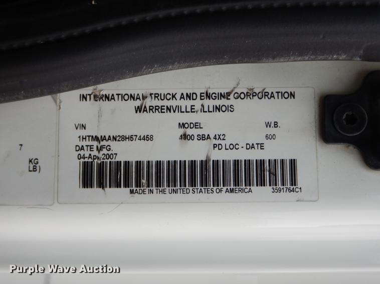 image for item FQ9628 2008 International 4300 refrigerated truck