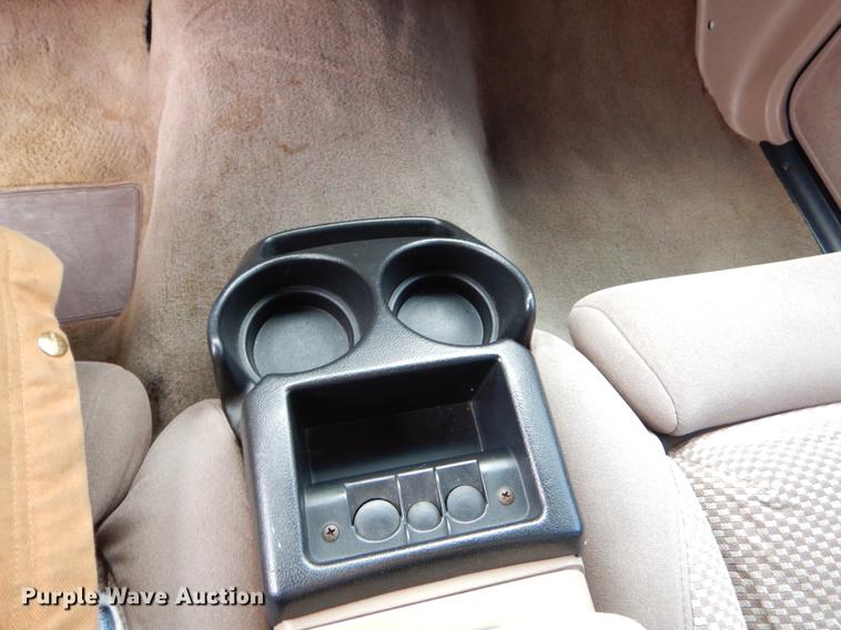 image for item FQ9629 1993 Ford Ranger STX SuperCab pickup truck
