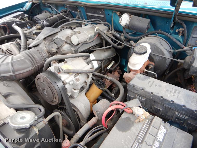 image for item FQ9629 1993 Ford Ranger STX SuperCab pickup truck