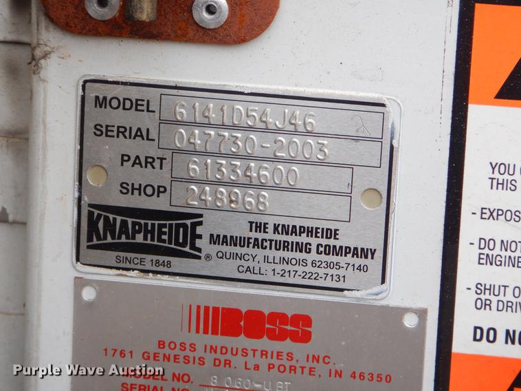 image for item FQ9640 2003 GMC C5500 service truck with crane