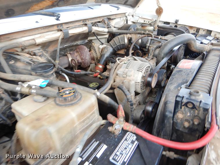 image for item FQ9650 1997 Ford F350 XL flatbed pickup truck