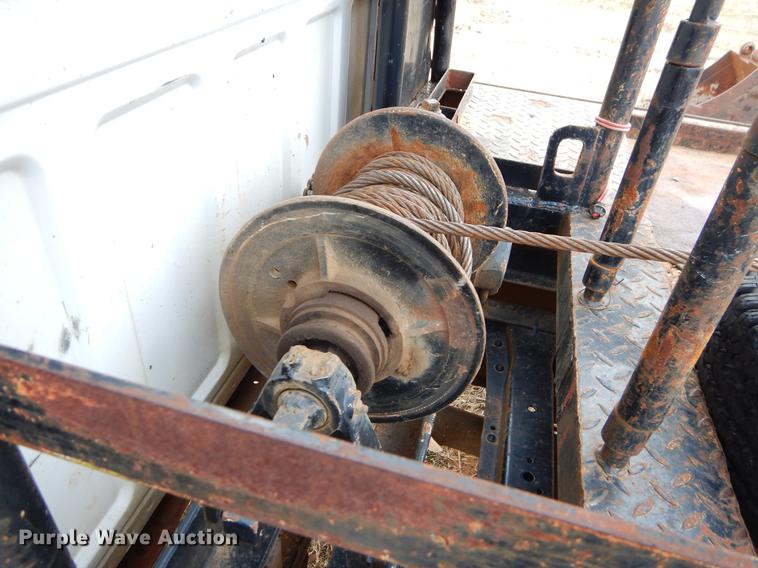 image for item FQ9650 1997 Ford F350 XL flatbed pickup truck