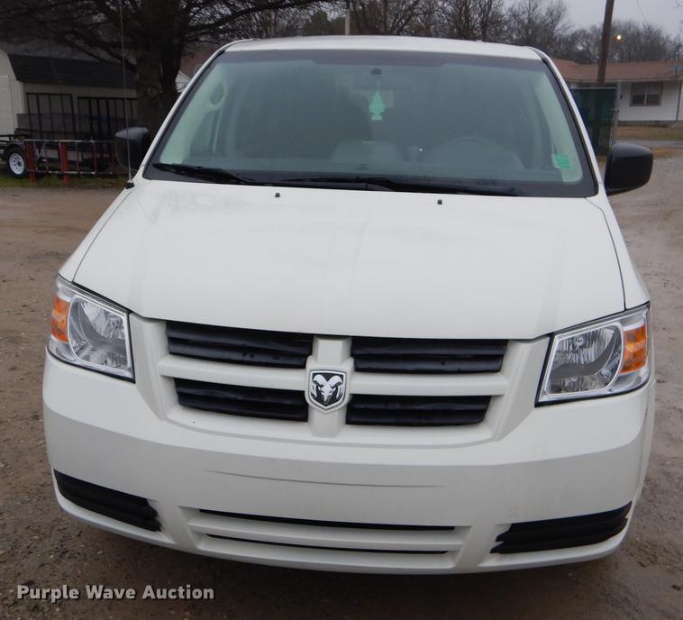 image for item FQ9651 2010 Dodge Grand Caravan van