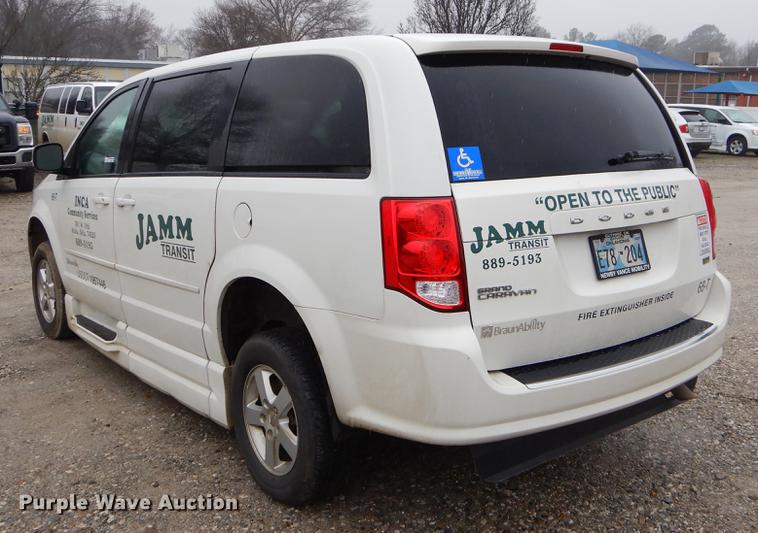 image for item FQ9652 2011 Dodge Grand Caravan van