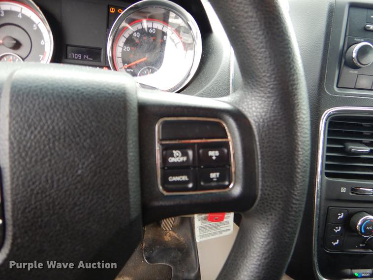 image for item FQ9652 2011 Dodge Grand Caravan van