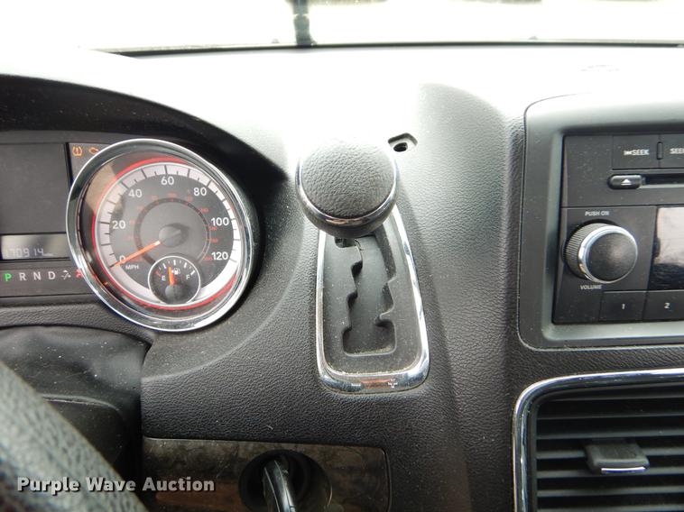 image for item FQ9652 2011 Dodge Grand Caravan van