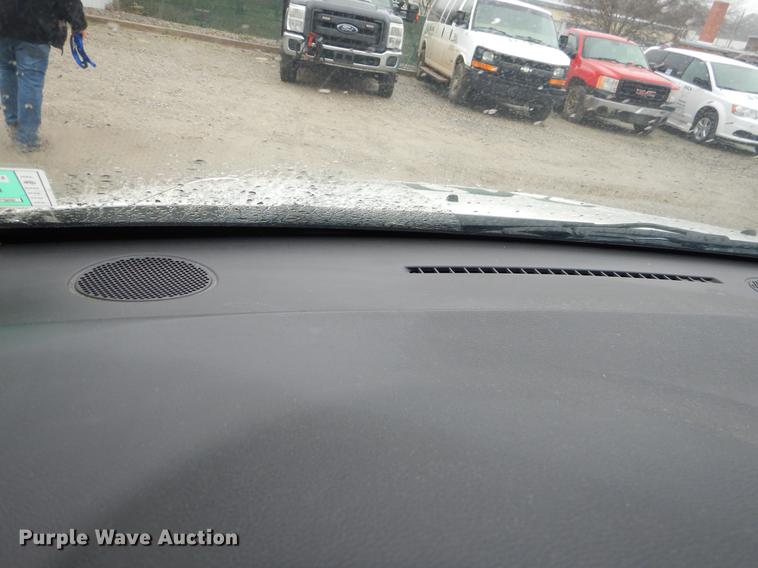 image for item FQ9652 2011 Dodge Grand Caravan van