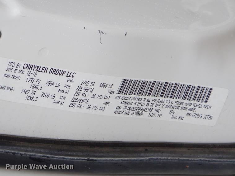 image for item FQ9652 2011 Dodge Grand Caravan van