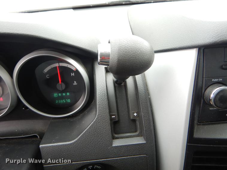 image for item FQ9653 2010 Dodge Grand Caravan van