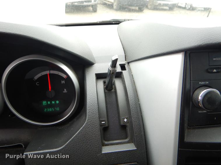 image for item FQ9653 2010 Dodge Grand Caravan van