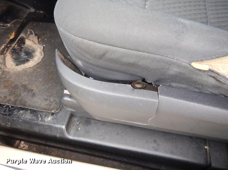 image for item FQ9653 2010 Dodge Grand Caravan van