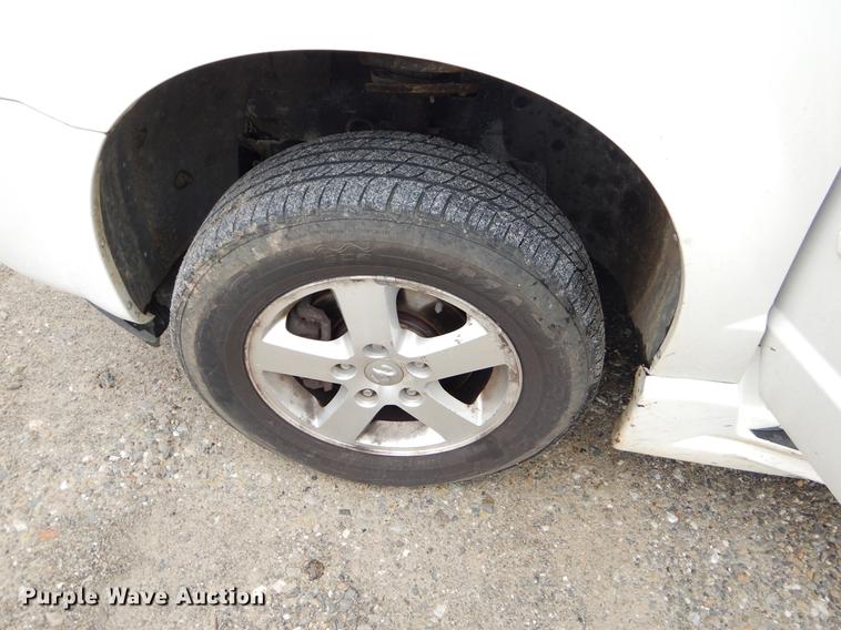 image for item FQ9653 2010 Dodge Grand Caravan van